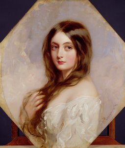 Un estudio - una joven con vestido blanco